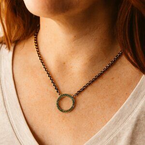 Sabika Jewelry Circle Necklace Swarovski Crystals Green